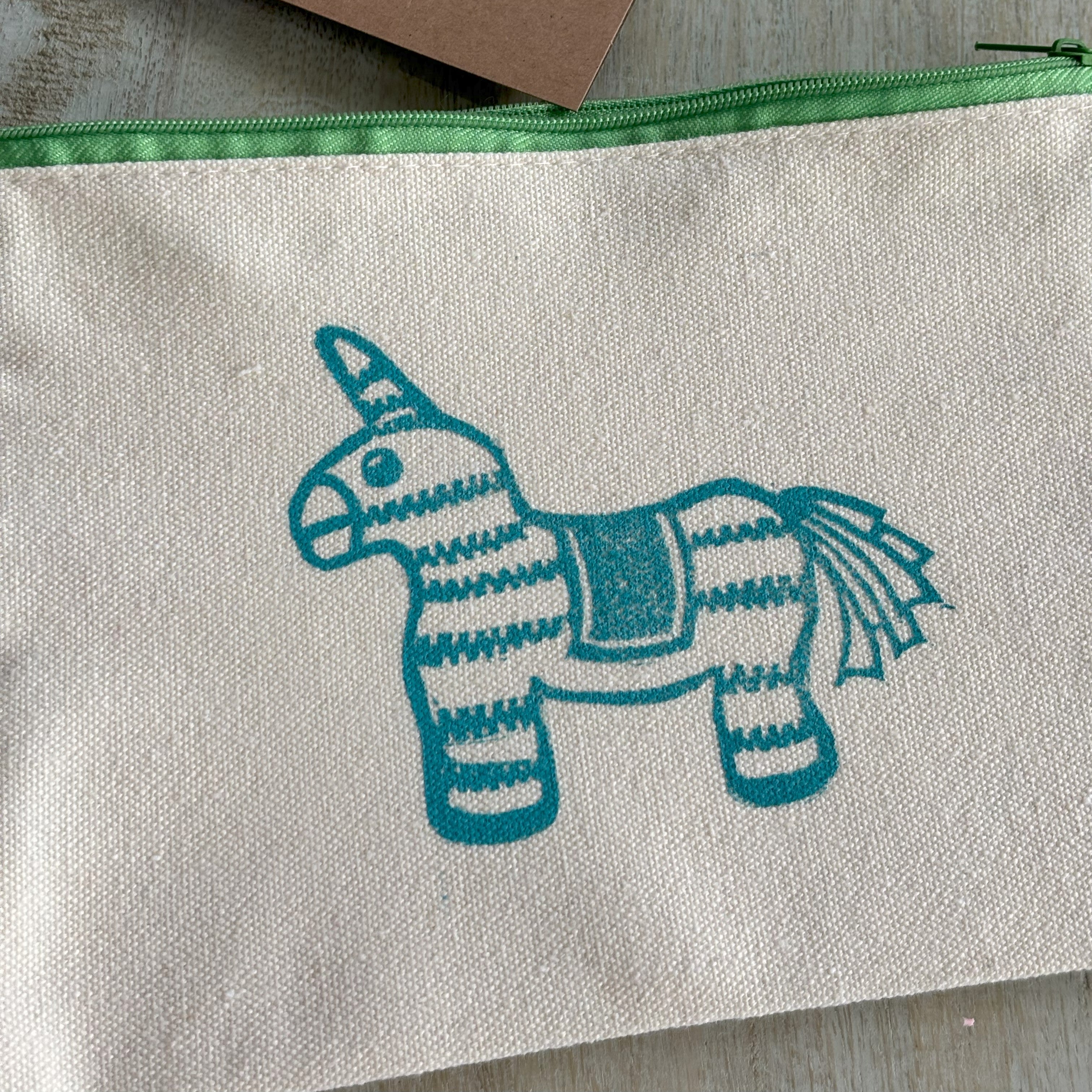 Accessory Pouch with Colored Zipper • Piñata •