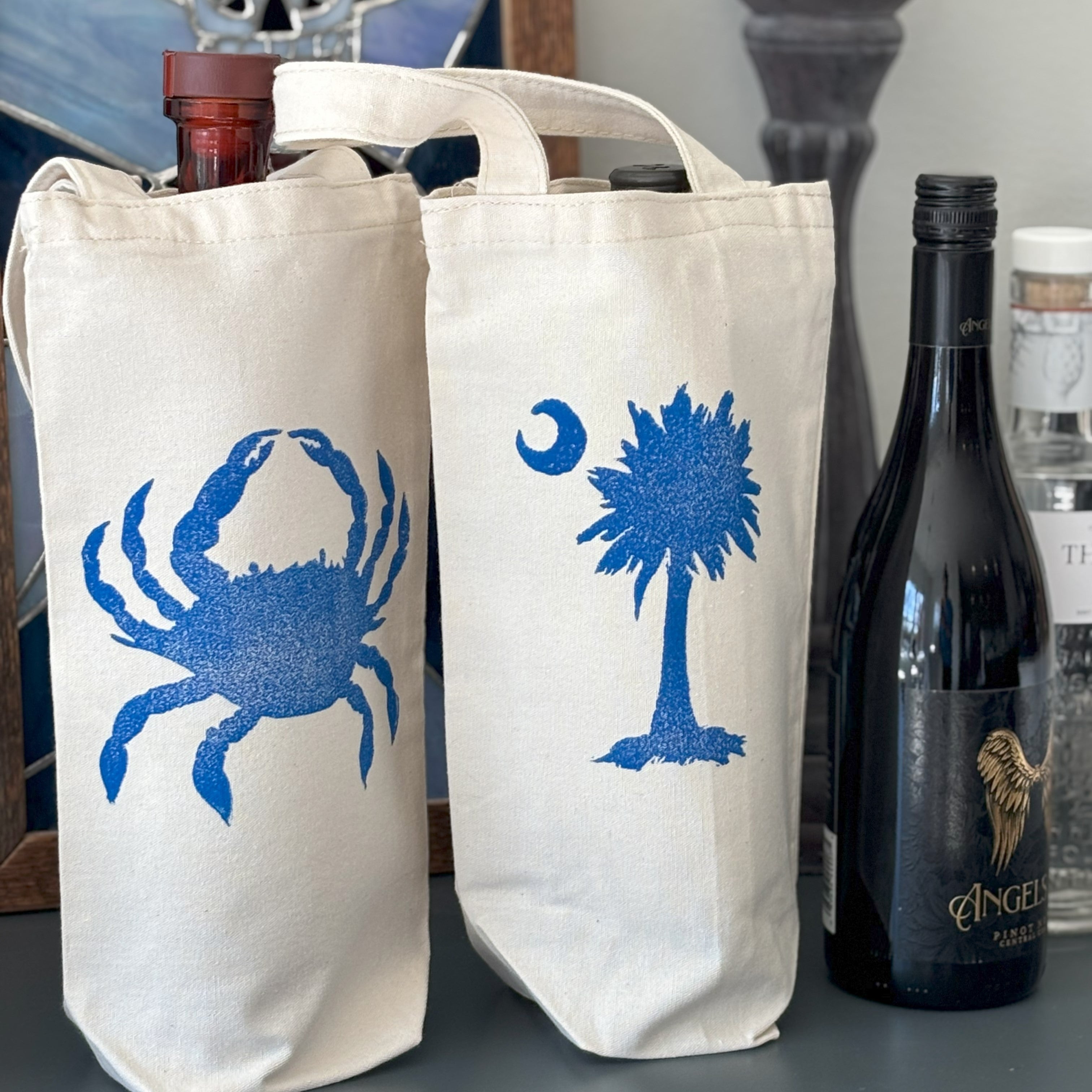 Wine Bottle Tote •Palmetto Moon•